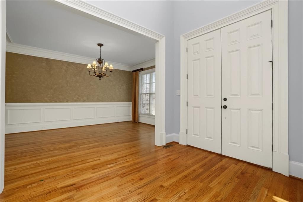 6 bedroom, 5 bathroom, 6,391 sq ft single family residence for sale at 5940 Boulder Bluff Drive, Cumming, GA 30040 — photo 6