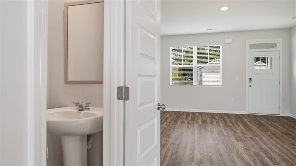 3 bedroom, 3 bathroom, 1,518 sq ft single family residence for sale at 213 Villa Drive, Athens, GA 30605 — photo 6