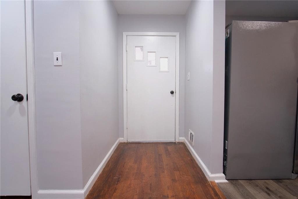 3 bedroom, 2 bathroom, 1,008 sq ft single family residence for rent at 1977 Dodson Drive, Atlanta, GA 30311 for $1,650 a month — photo 6