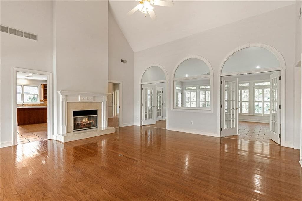 4 bedroom, 3 bathroom, 3,355 sq ft single family residence for sale at 7095 Grassmoor Grange Way, Cumming, GA 30040 — photo 2