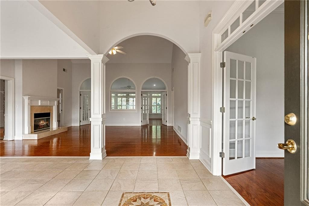 4 bedroom, 3 bathroom, 3,355 sq ft single family residence for sale at 7095 Grassmoor Grange Way, Cumming, GA 30040 — photo 9