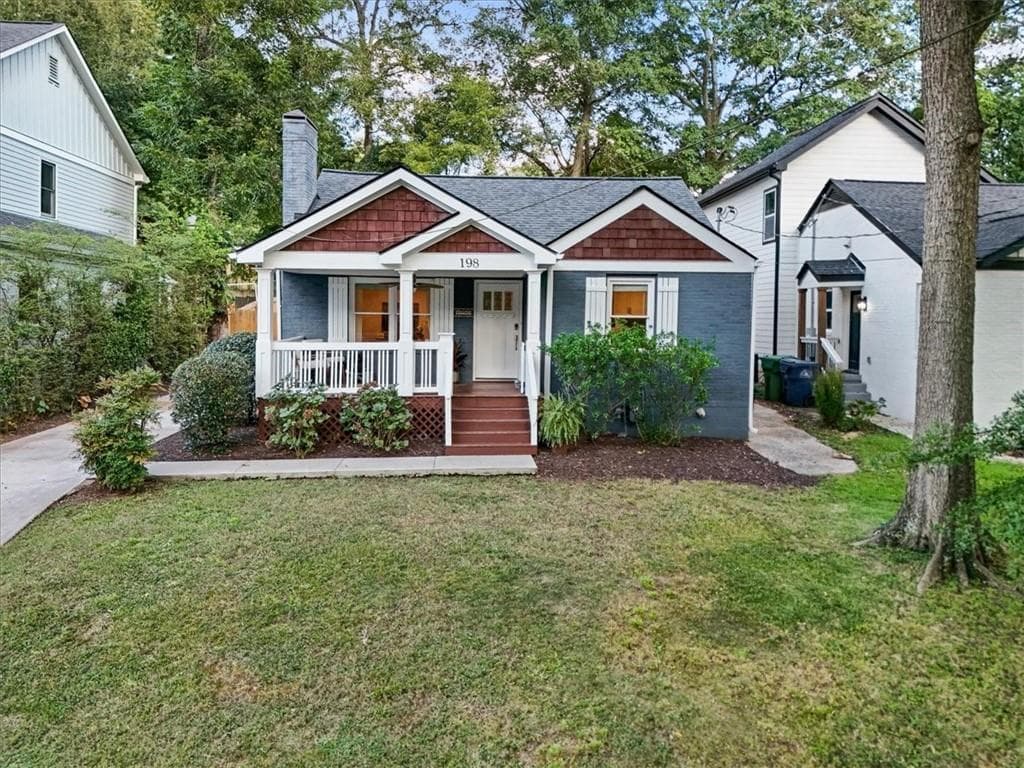 3 bedroom, 2 bathroom, 1,607 sq ft single family residence for sale at 198 Watson Circle Southeast, Atlanta, GA 30317 — photo 2