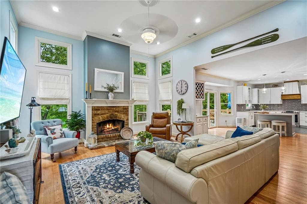 4 bedroom, 4 bathroom, 2,444 sq ft single family residence for sale at 9395 Edgewater Drive, Gainesville, GA 30506 — photo 8