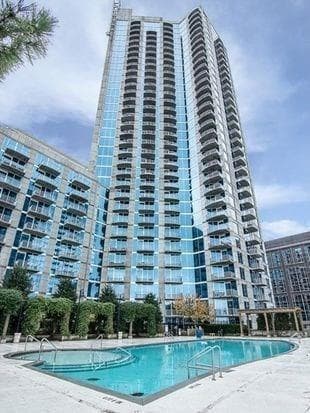 1 bedroom, 1 bathroom, 729 sq ft condominium for rent at 400 W Peachtree Street 3102, Atlanta, GA 30308 for $1,900 a month — photo 1 of 2