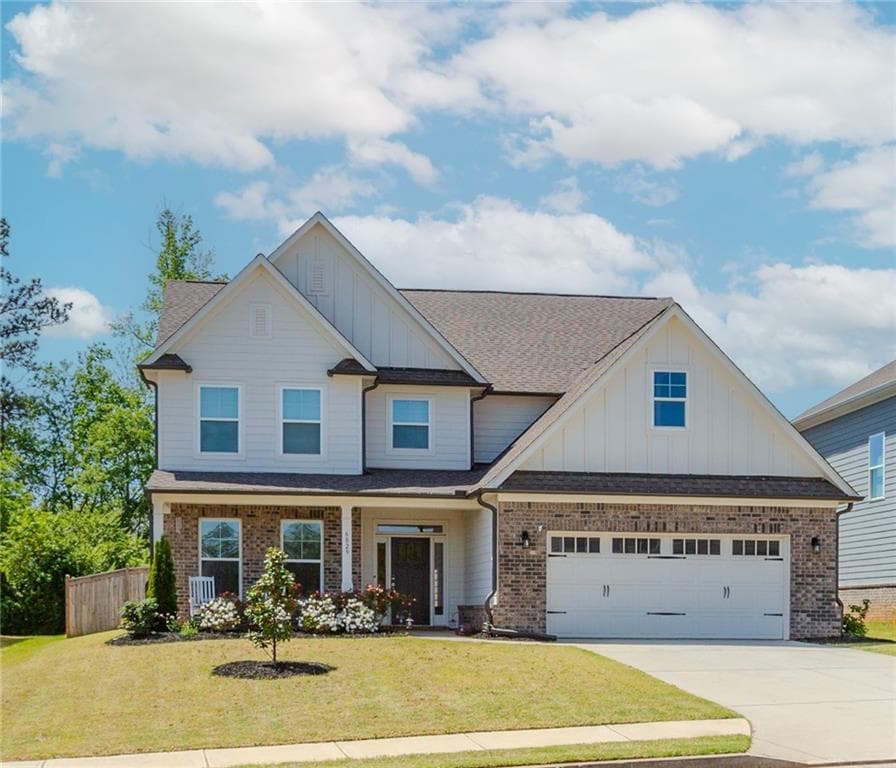 4 bedroom, 3 bathroom, 3,083 sq ft single family residence for sale at 6829 Benjamin Drive, Flowery Branch, GA 30542 — photo 3