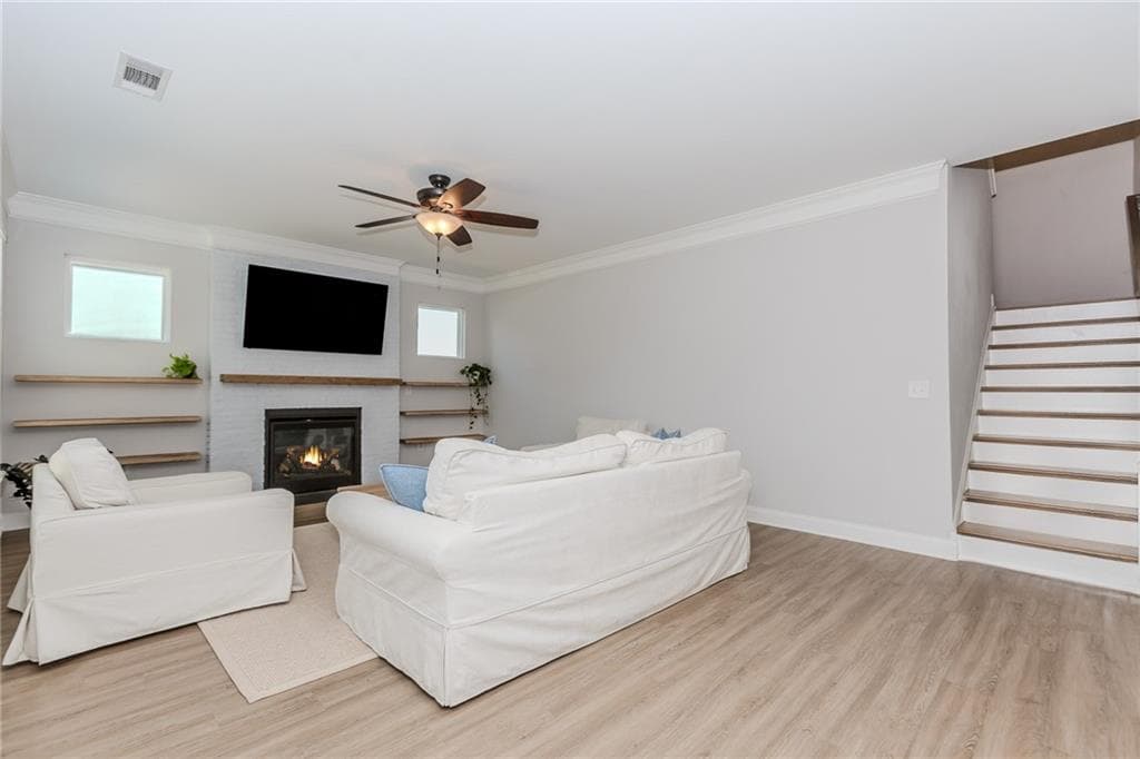 4 bedroom, 3 bathroom, 3,083 sq ft single family residence for sale at 6829 Benjamin Drive, Flowery Branch, GA 30542 — photo 8