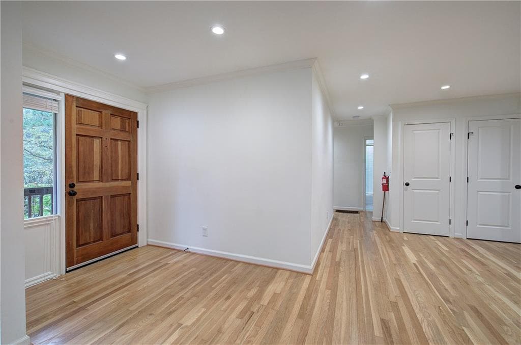 3 bedroom, 2 bathroom, 1,445 sq ft single family residence for sale at 1990 Glenroy Place, Smyrna, GA 30080 — photo 9