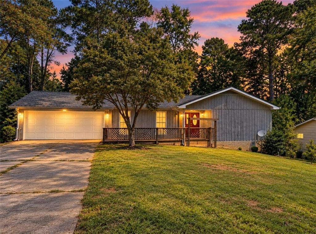 2 bedroom, 2 bathroom, 2,610 sq ft single family residence for sale at 2201 Rolling Acres Drive, Conyers, GA 30094