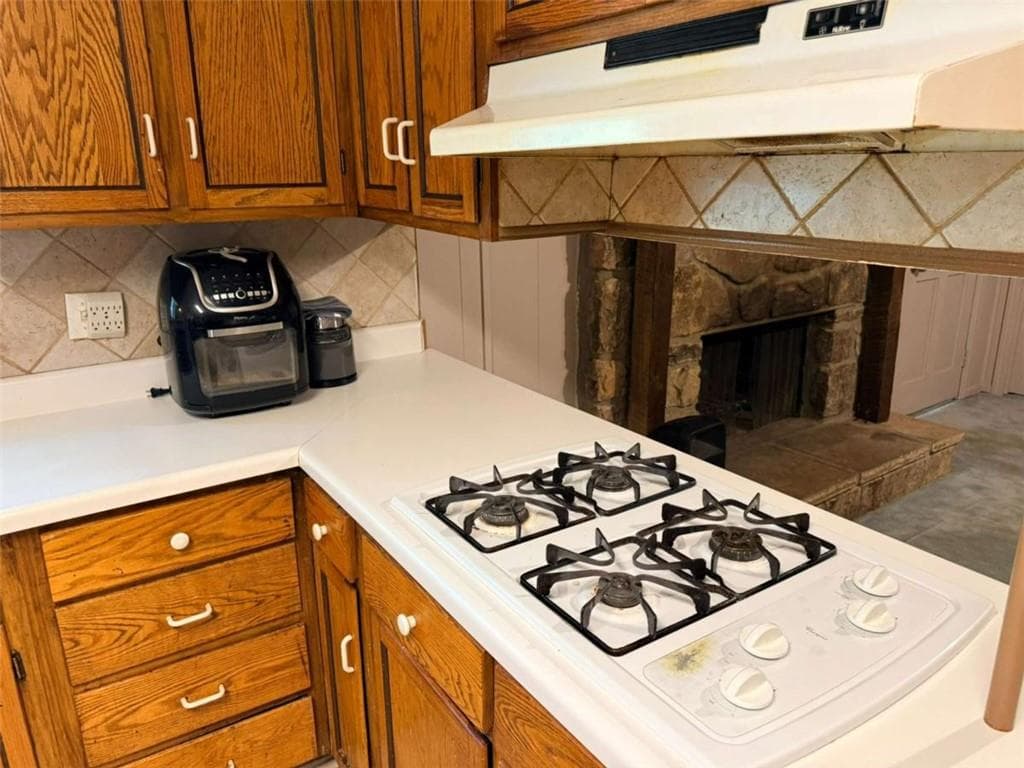 2 bedroom, 2 bathroom, 2,610 sq ft single family residence for sale at 2201 Rolling Acres Drive, Conyers, GA 30094 — photo 9