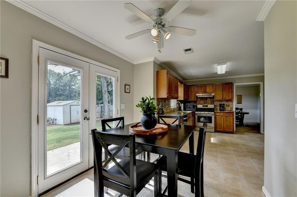 3 bedroom, 3 bathroom, 1,892 sq ft single family residence for sale at 820 Meadowsong Circle, Lawrenceville, GA 30043 — photo 7