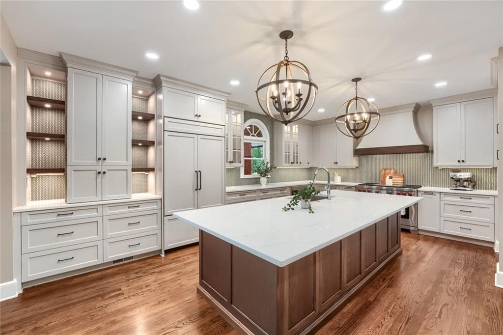 6 bedroom, 5 bathroom, 5,428 sq ft single family residence for sale at 3371 Saxony Glen, Marietta, GA 30066 — photo 4