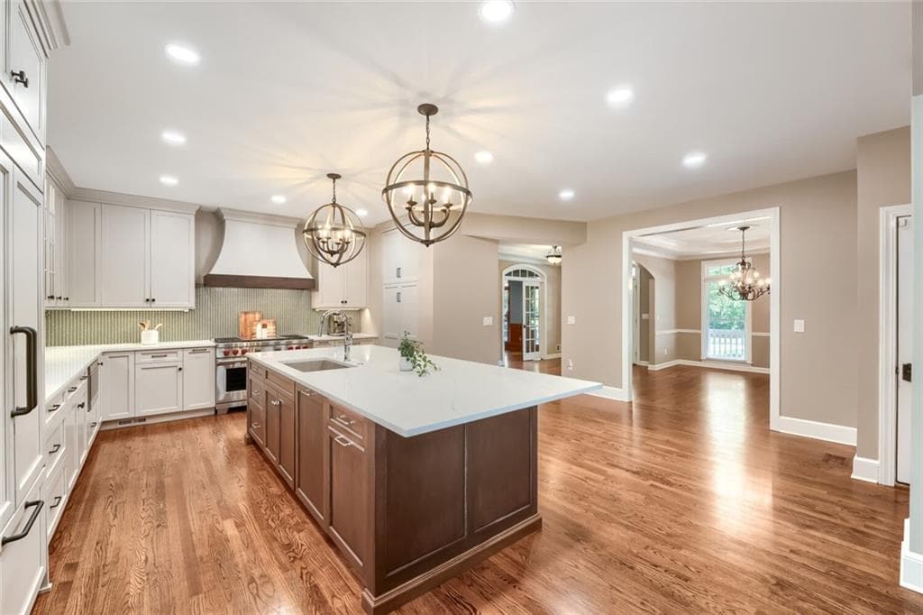 6 bedroom, 5 bathroom, 5,428 sq ft single family residence for sale at 3371 Saxony Glen, Marietta, GA 30066 — photo 5