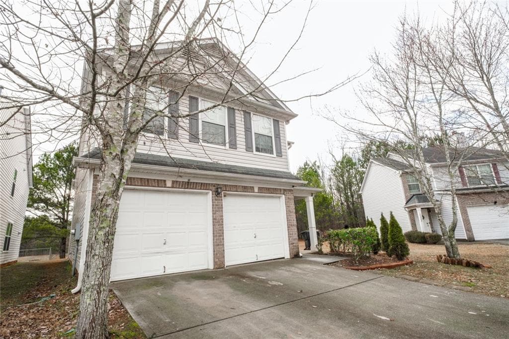 4 bedroom, 3 bathroom, 2,238 sq ft single family residence for sale at 1942 Eshelman Court, Atlanta, GA 30349 — photo 4