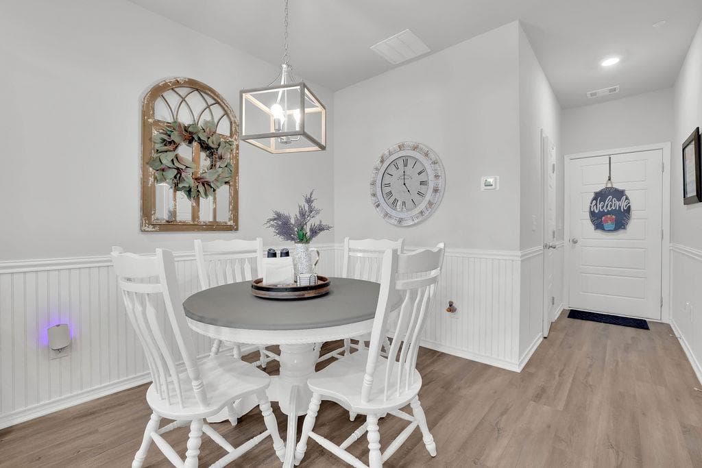 3 bedroom, 3 bathroom, 2,033 sq ft condominium for sale at 2112 Prichard Park Drive, Kennesaw, GA 30144 — photo 3