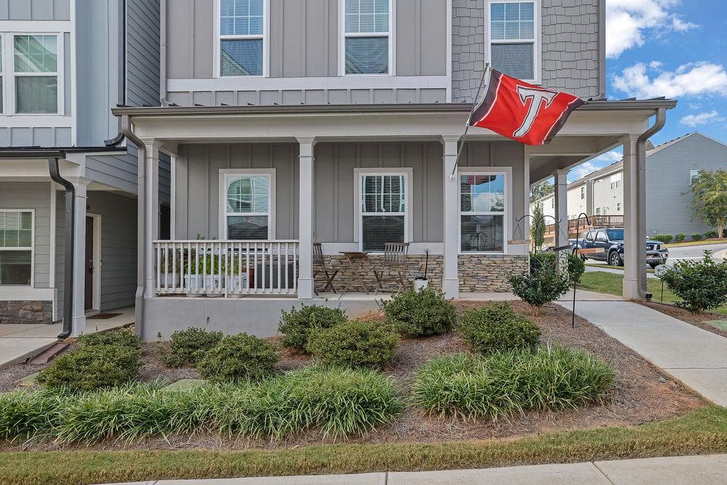 3 bedroom, 3 bathroom, 2,033 sq ft condominium for sale at 2112 Prichard Park Drive, Kennesaw, GA 30144 — photo 8