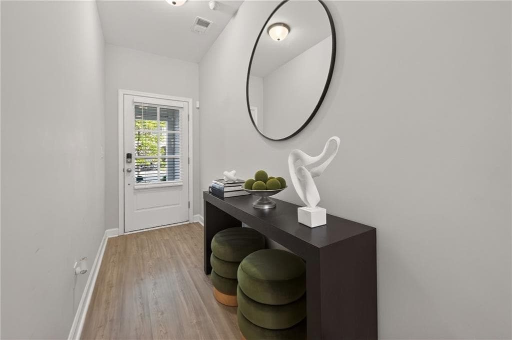 3 bedroom, 3 bathroom, 1,852 sq ft townhouse for sale at 1363 Willamette Way, Marietta, GA 30008 — photo 5
