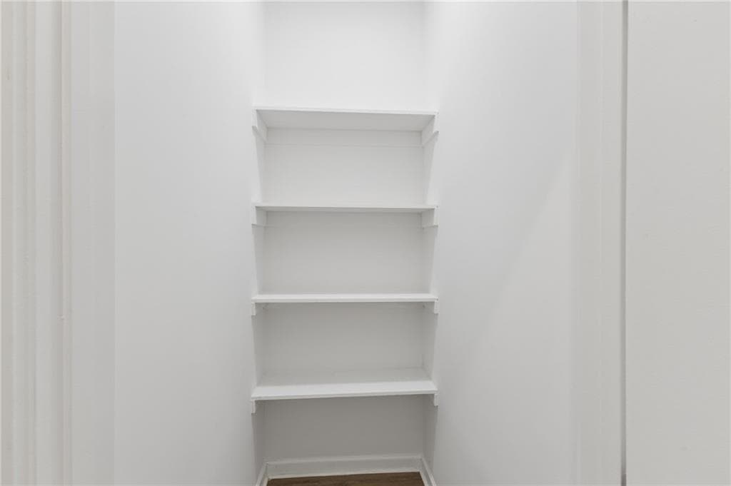 4 bedroom, 3 bathroom, 1,903 sq ft single family residence for sale at 1430 Fairbanks Street, Atlanta, GA 30310 — photo 8