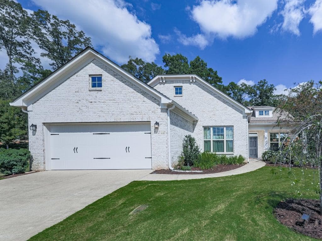 3 bedroom, 2 bathroom, 2,598 sq ft home for sale at 340 Pepperwood Way, Canton, GA