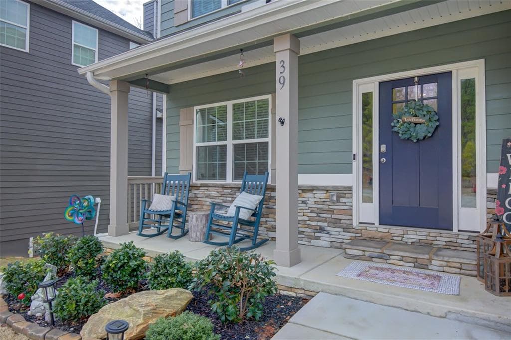 5 bedroom, 3 bathroom, 3,130 sq ft single family residence for sale at 39 Boardwalk, Newnan, GA 30277 — photo 4