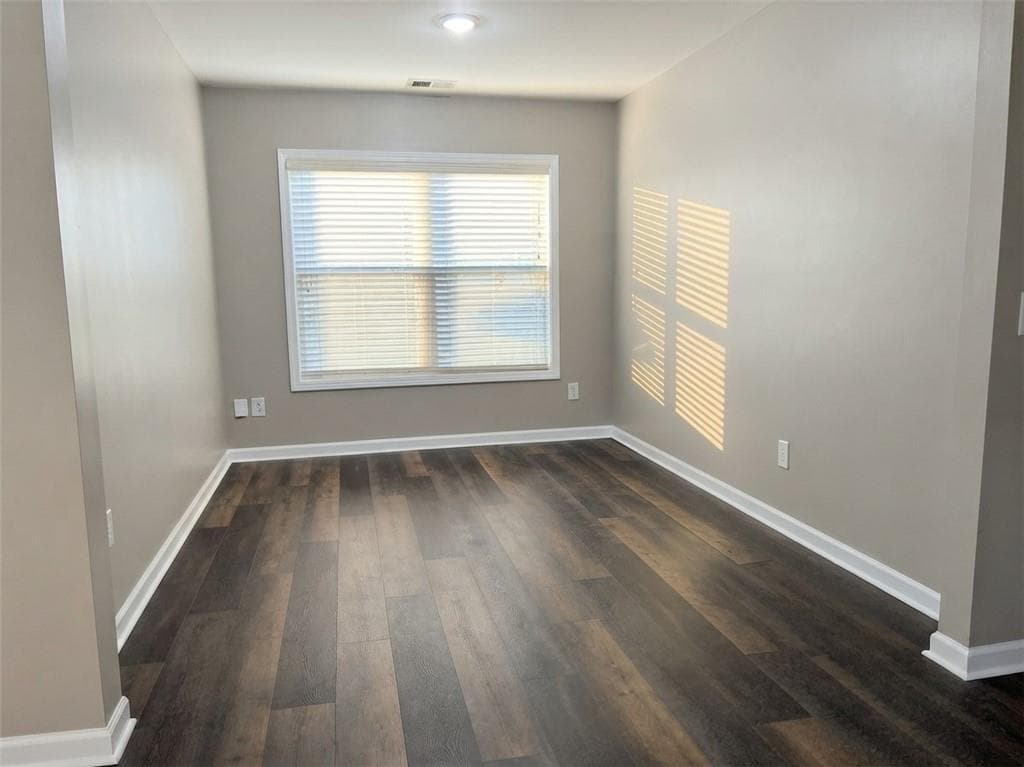 3 bedroom, 3 bathroom, 1,875 sq ft single family residence for rent at 5855 Crestwick Way, Cumming, GA 30040 for $2,500 a month — photo 6