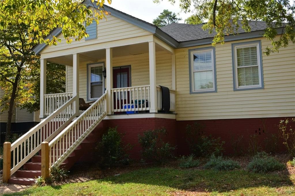 3 bedroom, 1 bathroom, 1,292 sq ft single family residence for sale at 20 Wingfoot Trail, Cartersville, GA 30120