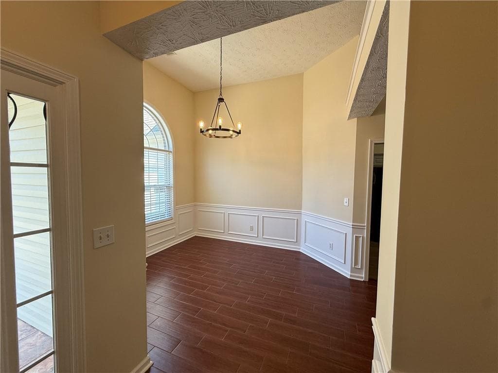 4 bedroom, 2 bathroom, 1,740 sq ft single family residence for sale at 2214 Oakland Farm Dr, Lawrenceville, GA 30046 — photo 9