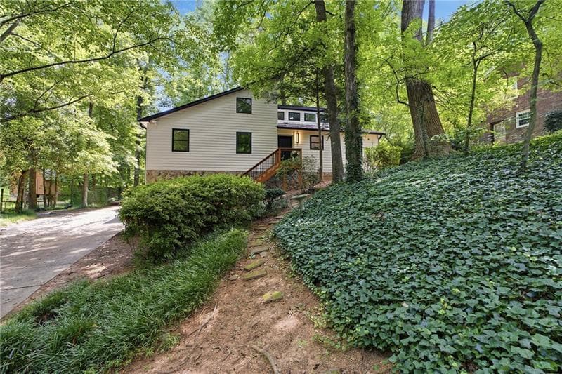 3 bedroom, 3 bathroom, 2,171 sq ft home for sale at 2490 Stoney Brook Lane, Marietta, GA
