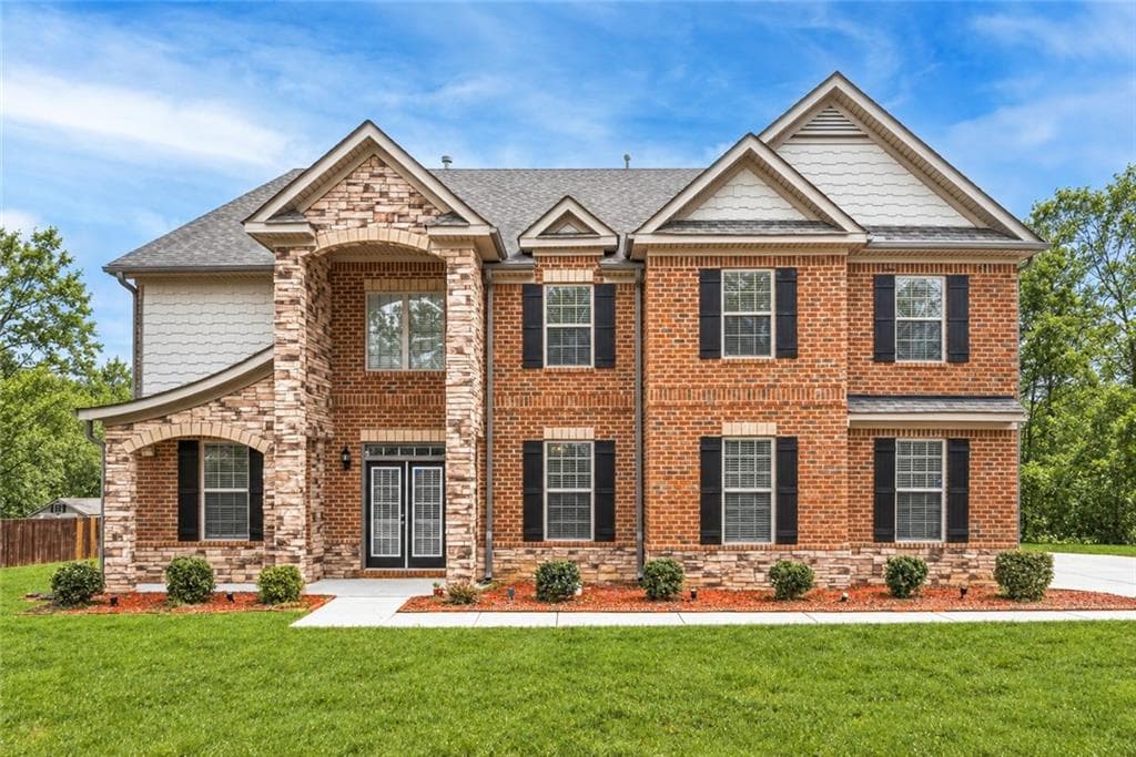 7 bedroom, 5 bathroom, 5,487 sq ft single family residence for sale at 108 Shelton Drive, Mcdonough, GA 30252 — photo 2