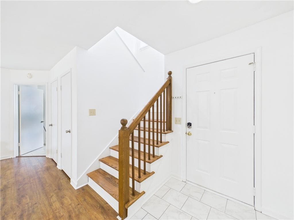 2 bedroom, 3 bathroom, 1,471 sq ft condominium for sale at 1111 Cannongate Crossing, Marietta, GA 30064 — photo 7