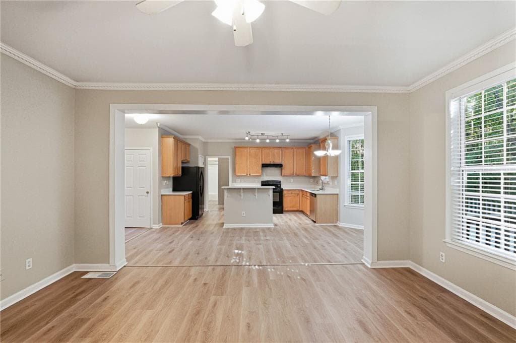 5 bedroom, 4 bathroom, 3,614 sq ft single family residence for sale at 4325 Celebration Drive, Atlanta, GA 30331 — photo 4