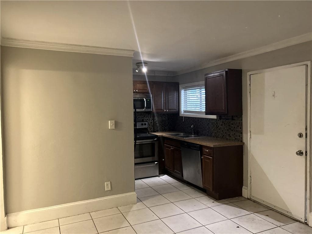 2 bedroom, 1 bathroom, 609 sq ft condominium for sale at 699 Argonne Avenue 3, Atlanta, GA 30308 — photo 5
