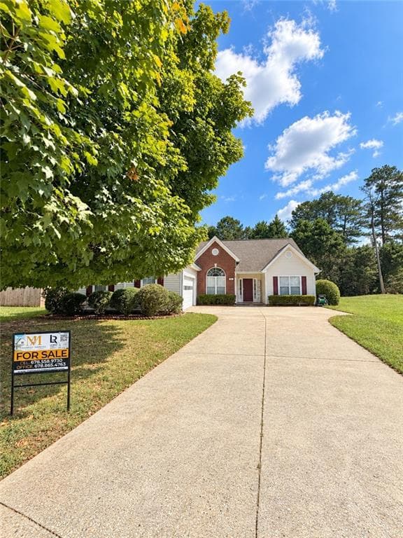 4 bedroom, 2 bathroom, 1,740 sq ft single family residence for sale at 2214 Oakland Farm Dr, Lawrenceville, GA 30046 — photo 3