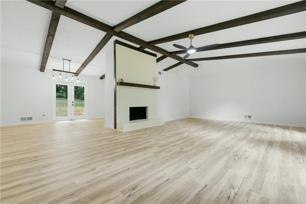 3 bedroom, 2 bathroom, 2,184 sq ft single family residence for sale at 411 Hunters Lane, Woodstock, GA 30189 — photo 2