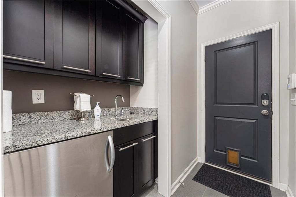 3 bedroom, 4 bathroom, 2,296 sq ft townhouse for sale at 1345 Hawthorne Avenue, Smyrna, GA 30080 — photo 4
