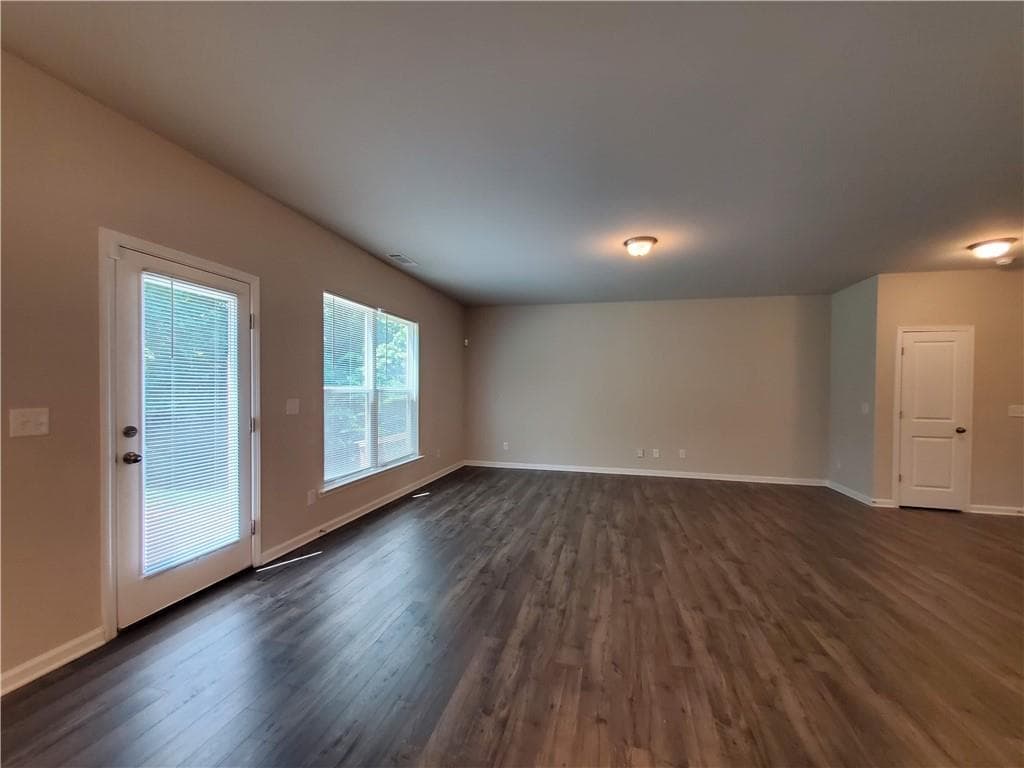 3 bedroom, 3 bathroom, 1,954 sq ft single family residence for sale at 165 Canvas Ives Drive, Lawrenceville, GA 30045 — photo 6