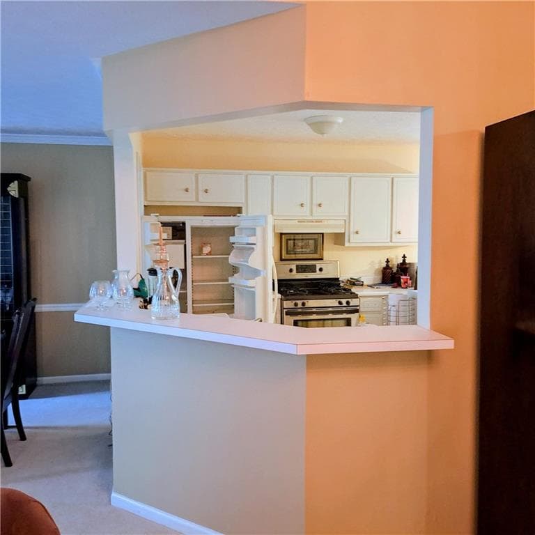 3 bedroom, 2 bathroom, 1,673 sq ft single family residence for sale at 506 FIELDGREEN Drive, Jonesboro, GA 30238 — photo 3