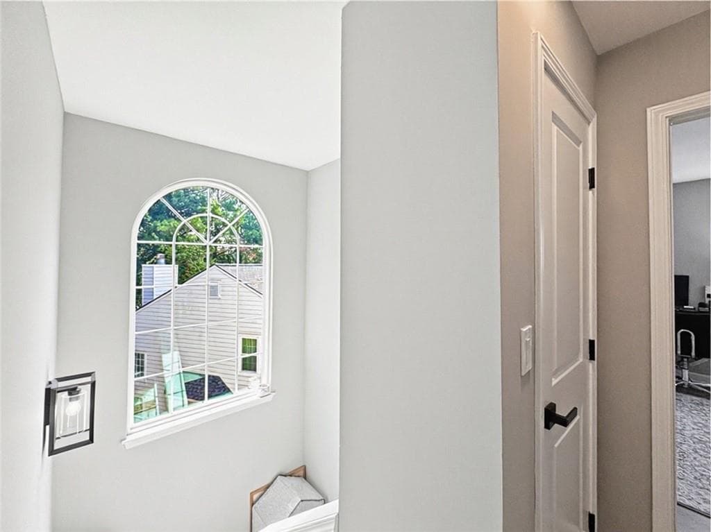 2 bedroom, 3 bathroom, 1,424 sq ft townhouse for sale at 2021 Pinnacle Pointe Drive, Norcross, GA 30071 — photo 4