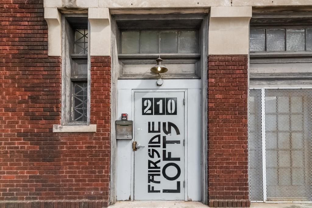 2 bedroom, 2 bathroom, 1,657 sq ft condominium for rent at 210 Walker Street 8, Atlanta, GA 30313 for $2,800 a month