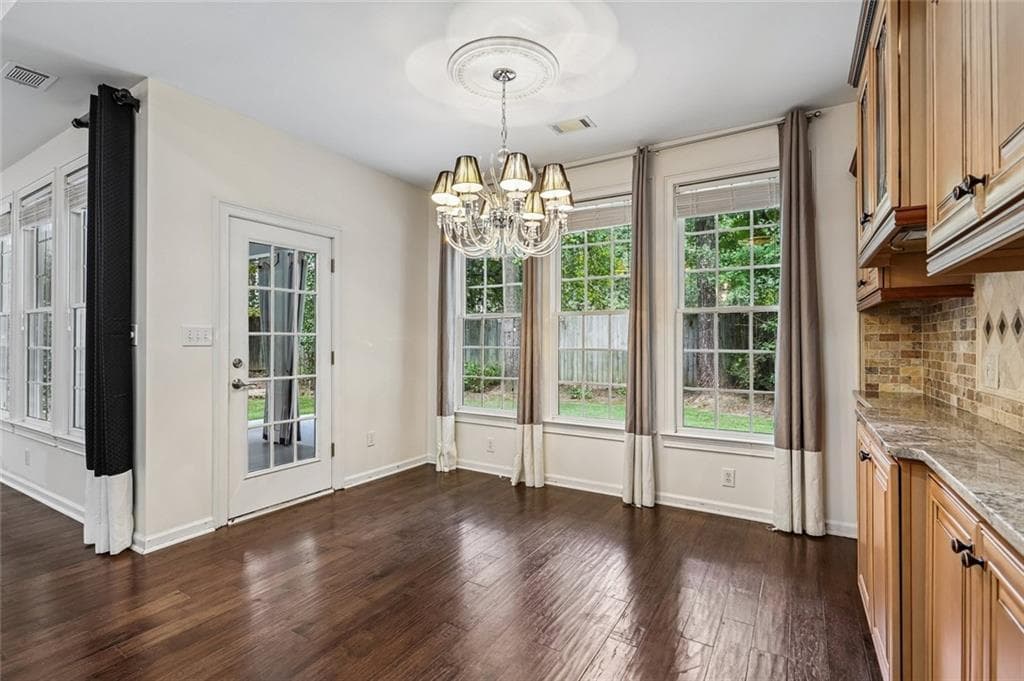 4 bedroom, 3 bathroom, 2,789 sq ft single family residence for rent at 225 W Brookhollow Court, Johns Creek, GA 30022 for $3,499 a month — photo 10