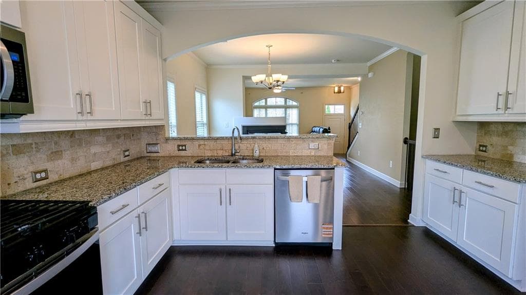 3 bedroom, 4 bathroom, 1,840 sq ft townhouse for rent at 7395 Glisten Avenue, Sandy Springs, GA 30328 for $2,975 a month — photo 8