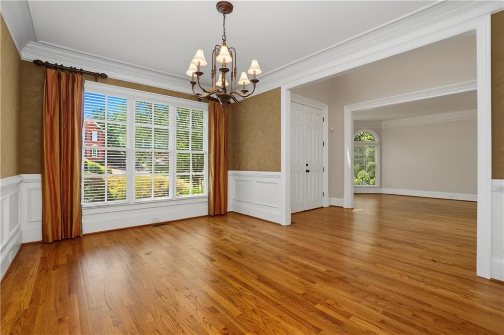 6 bedroom, 5 bathroom, 6,391 sq ft single family residence for sale at 5940 Boulder Bluff Drive, Cumming, GA 30040 — photo 7