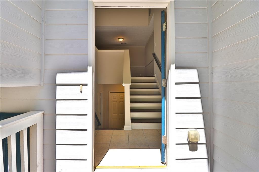 4 bedroom, 3 bathroom, 1,823 sq ft single family residence for sale at 353 Fall View Court, Winder, GA 30680 — photo 10
