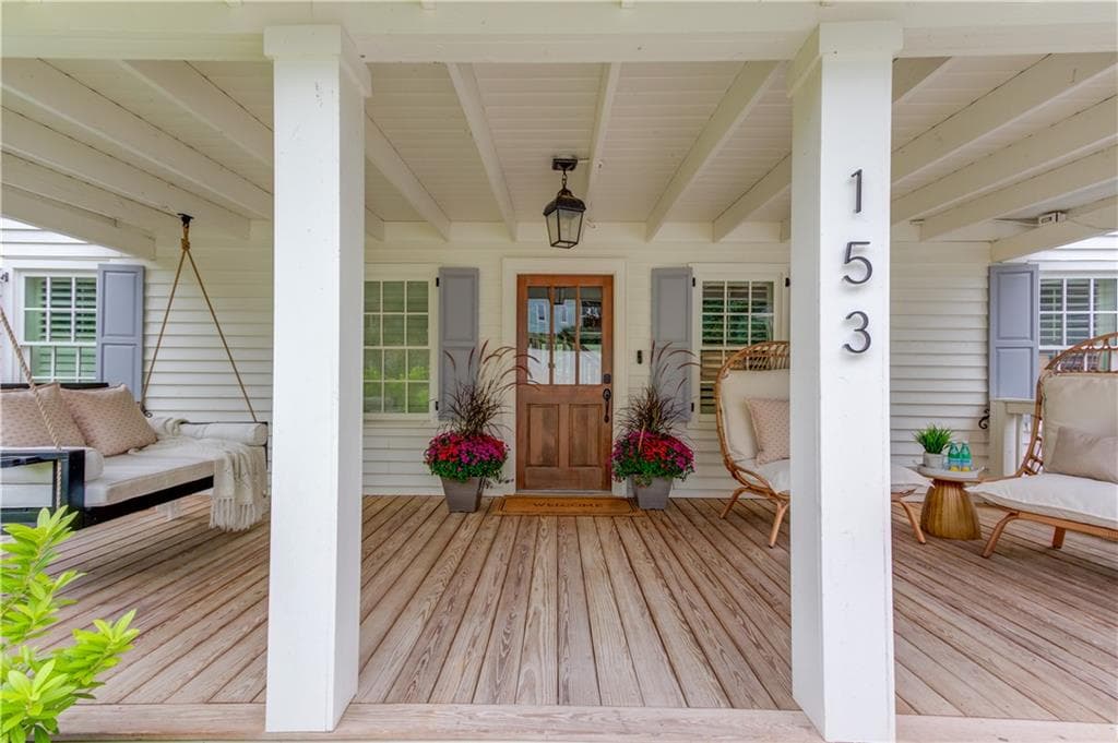 4 bedroom, 4 bathroom, 3,300 sq ft single family residence for sale at 153 Sloan Street, Roswell, GA 30075 — photo 4