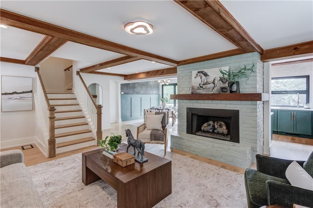 4 bedroom, 4 bathroom, 3,300 sq ft single family residence for sale at 153 Sloan Street, Roswell, GA 30075 — photo 9
