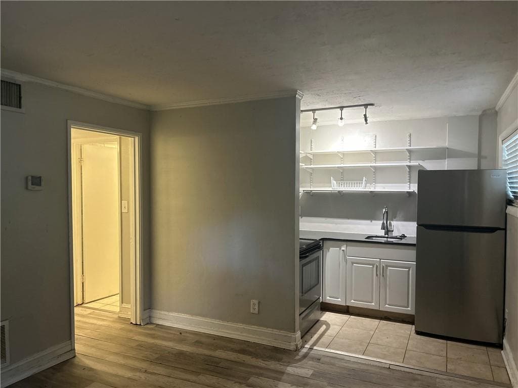 2 bedroom, 1 bathroom, 609 sq ft condominium for sale at 699 Argonne Avenue 1, Atlanta, GA 30308 — photo 6