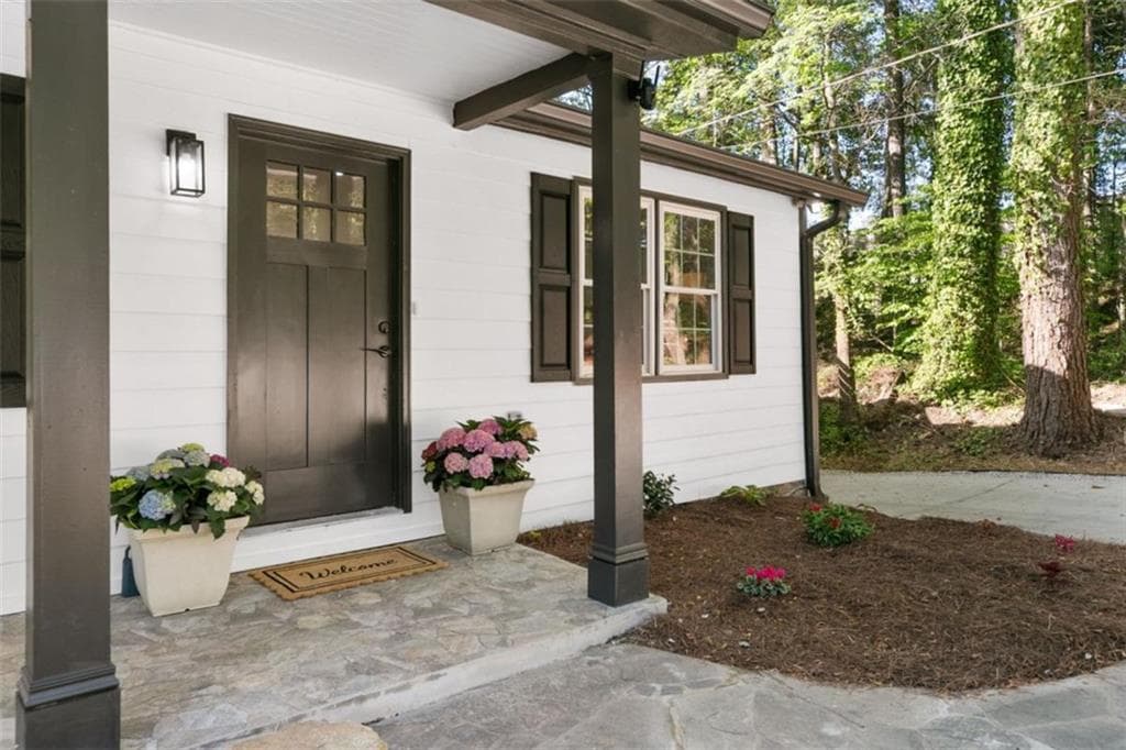 5 bedroom, 3 bathroom, 2,879 sq ft single family residence for sale at 3154 Briarcliff Way, Atlanta, GA 30345 — photo 6