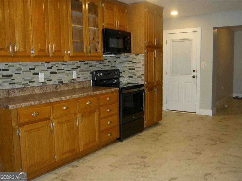 3 bedroom, 2 bathroom, 1,374 sq ft single family residence for sale at 297 Decatur Road, Mcdonough, GA 30252 — photo 8