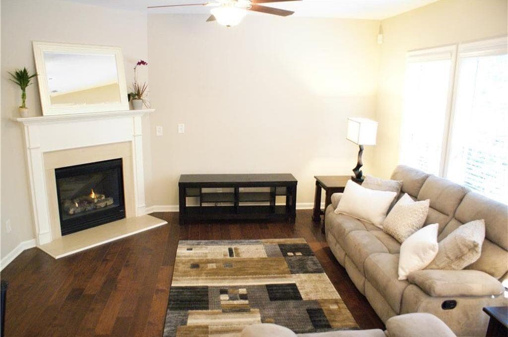 4 bedroom, 3 bathroom, 1,975 sq ft single family residence for rent at 5530 Crestwick Way, Cumming, GA 30040 for $2,095 a month — photo 6