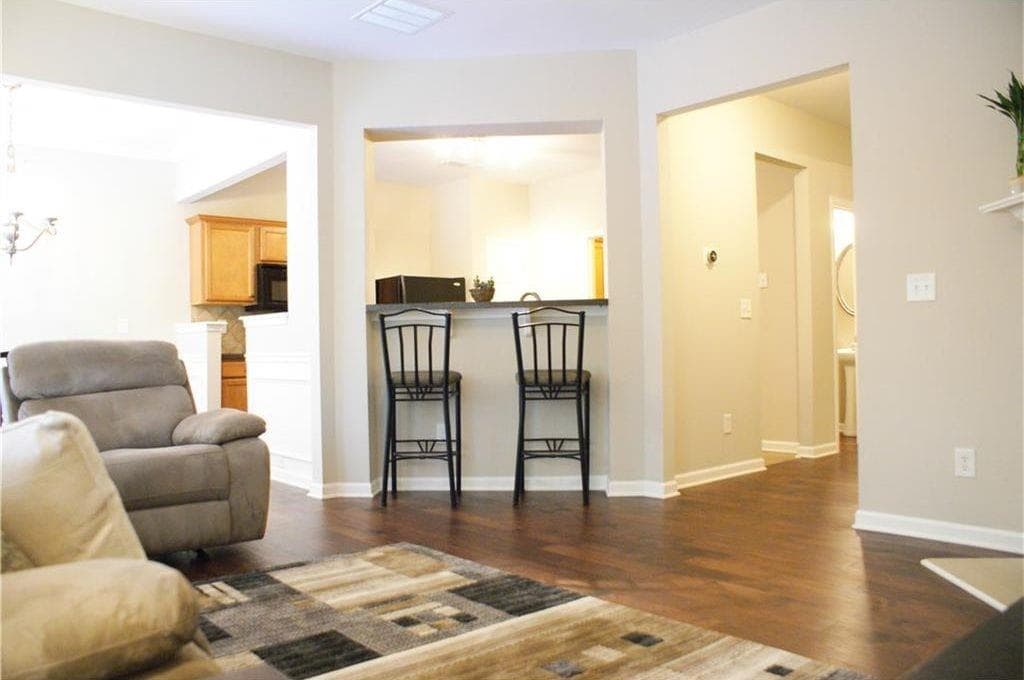 4 bedroom, 3 bathroom, 1,975 sq ft single family residence for rent at 5530 Crestwick Way, Cumming, GA 30040 for $2,095 a month — photo 7