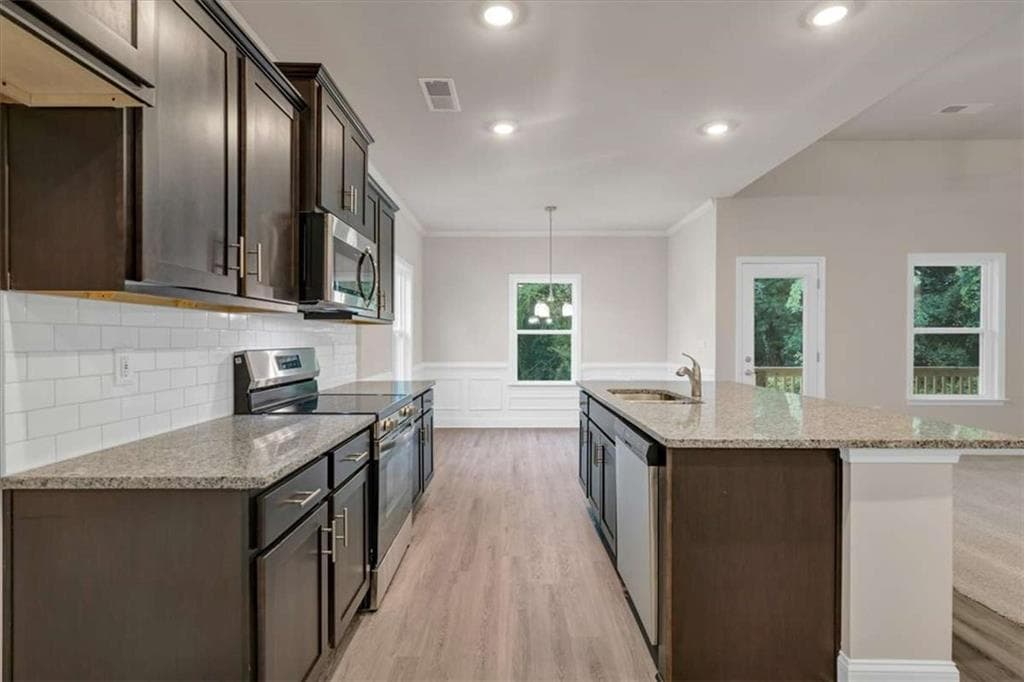3 bedroom, 2 bathroom, 1,709 sq ft single family residence for sale at 216 Rhett Drive, Bowdon, GA 30108 — photo 4